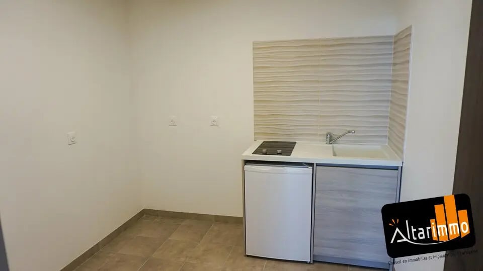 Bureau dans Dreux à louer - Photo de l’immeuble – Image 3 sur 15