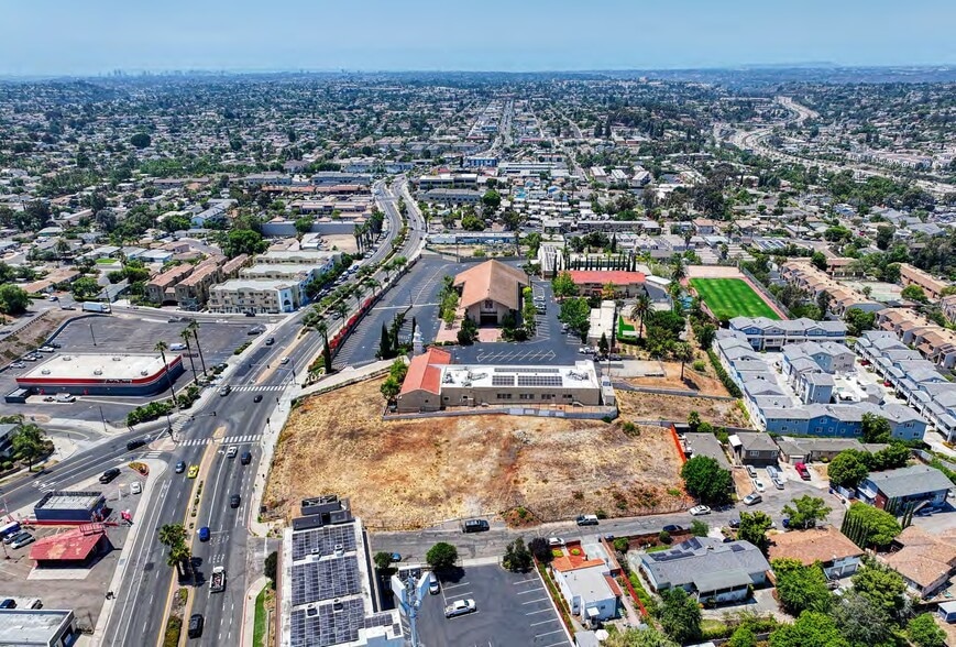 7808 El Cajon Blvd, La Mesa, CA à vendre - Photo principale – Image 1 sur 1