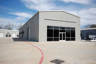 Plus de détails pour 614 Spring Cypress Rd, Spring, TX - Industriel/Logistique à louer