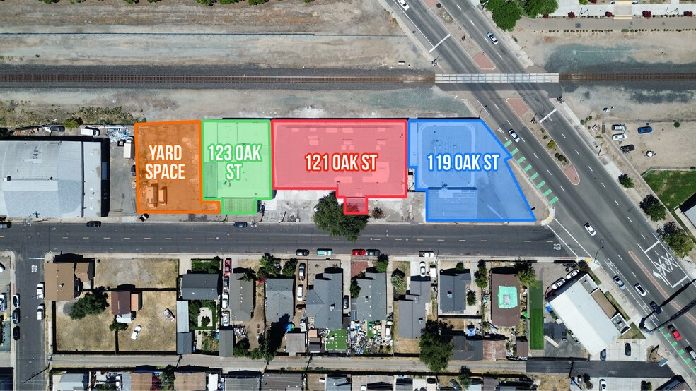 121 Oak St, Manteca, CA à louer - Photo de l’immeuble – Image 2 sur 8