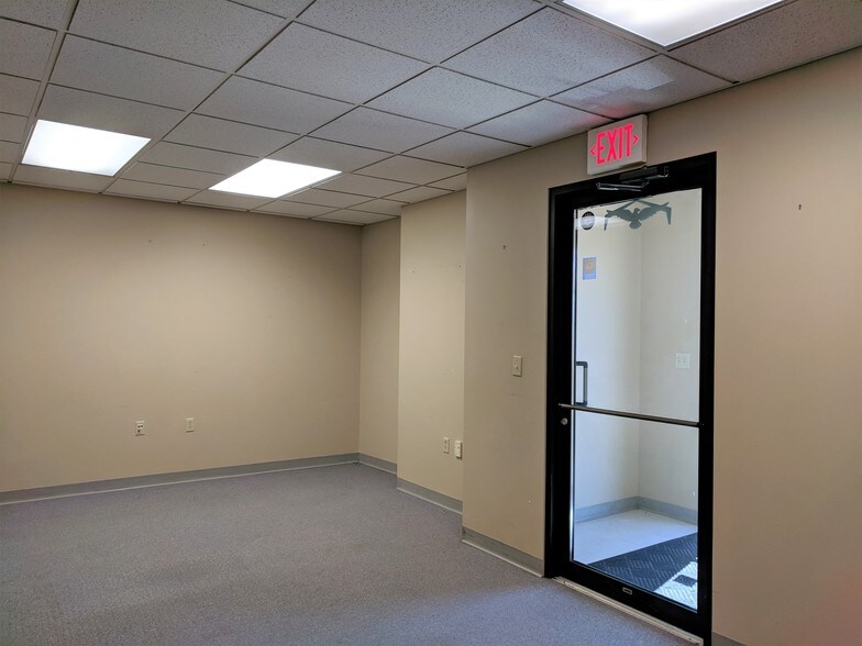 901 W Main St, El Paso, IL à vendre - Autre – Image 3 sur 55