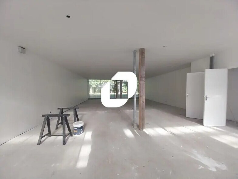 10 Rue Des Peupliers, Saint-Forget à louer - Photo de l’immeuble – Image 1 sur 8