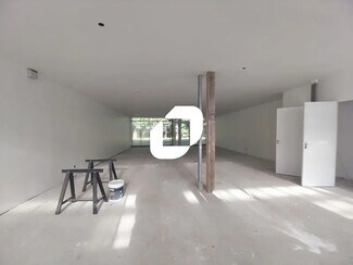 Plus de détails pour 10 Rue Des Peupliers, Saint-Forget - Local d'activités à louer