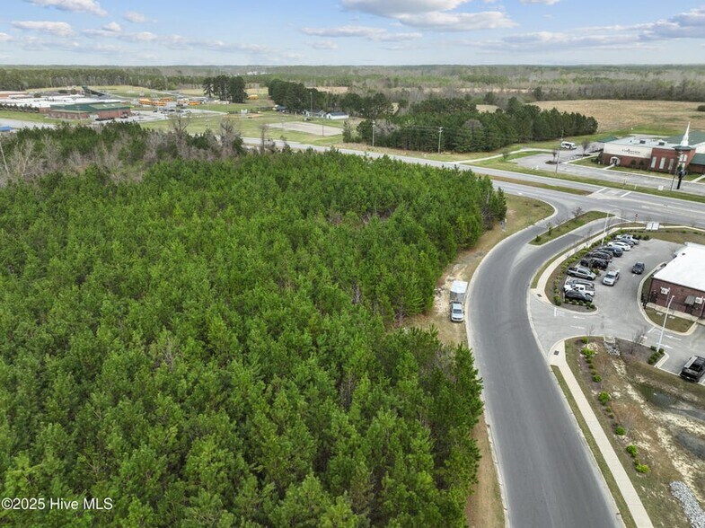 1130 Piney Green rd, Jacksonville, NC à vendre - Photo principale – Image 1 sur 17