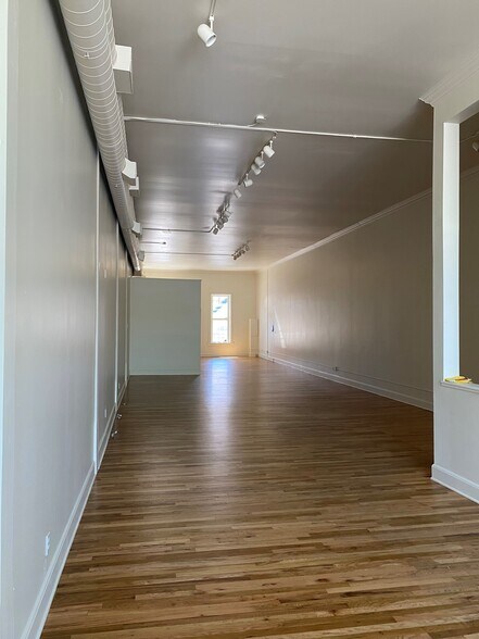 115-121 E Mountain Ave, Fort Collins, CO à louer - Photo intérieure – Image 3 sur 11