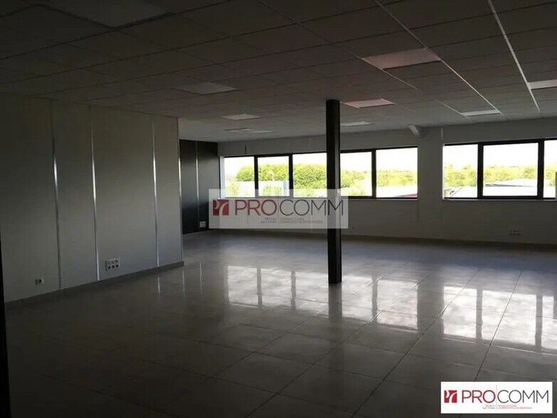 Bureau dans Chartres à louer - Photo de l’immeuble – Image 2 sur 6