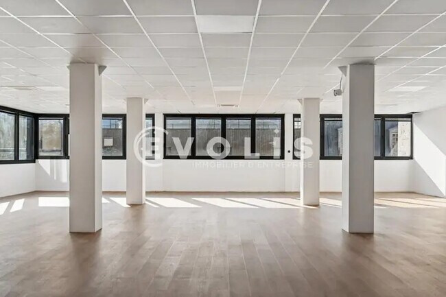 Plus de détails pour Bureau à louer