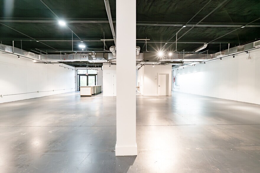 340 NE 61st St, Miami, FL à louer - Photo de l’immeuble – Image 2 sur 8