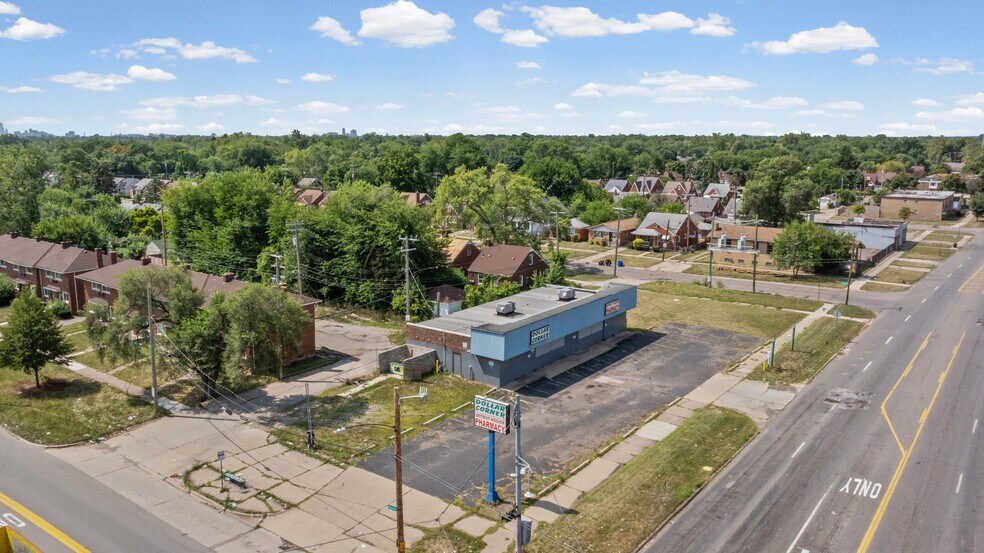 11502-11538 E 7 Mile Rd, Detroit, MI à vendre - Photo de l’immeuble – Image 2 sur 18