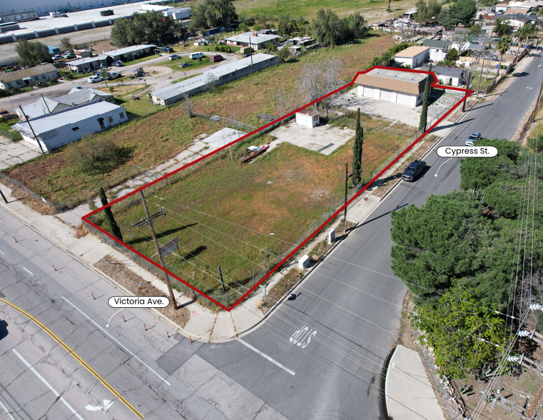 7712 Victoria Ave, Highland, CA à vendre - Photo principale – Image 1 sur 3