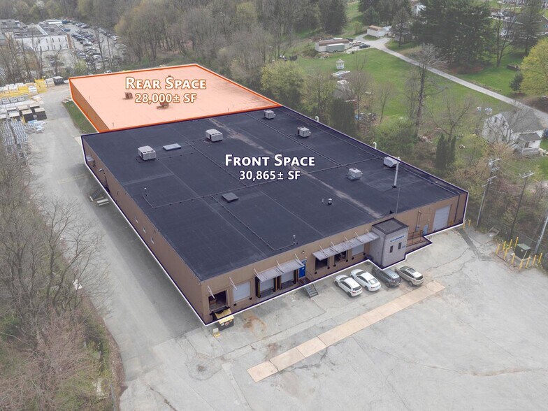 400 E Locust St, Dallastown, PA à louer - Photo de l’immeuble – Image 1 sur 8