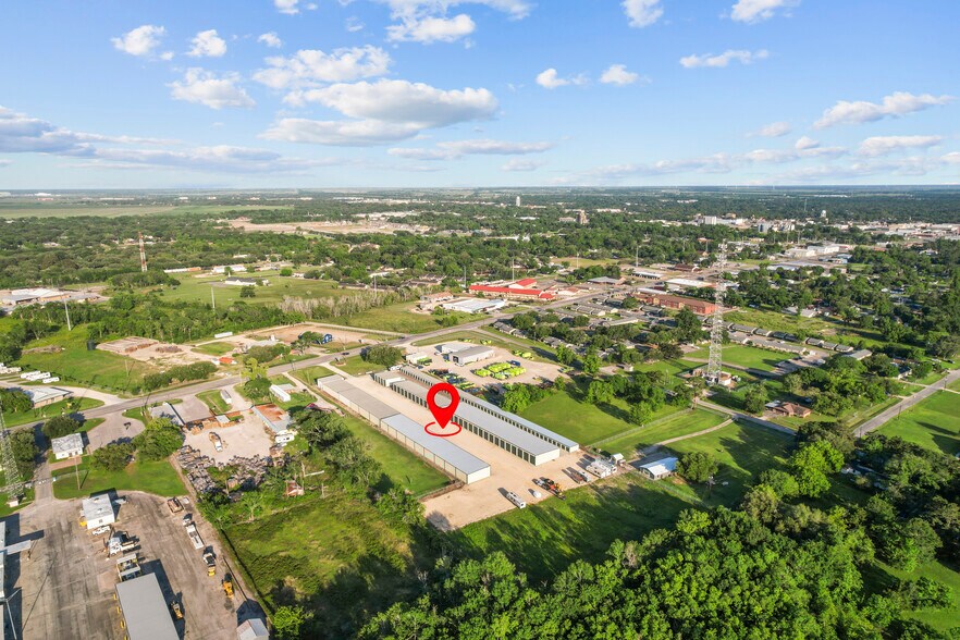 616 Avenue F, Bay City, TX à vendre - Photo de l’immeuble – Image 2 sur 5
