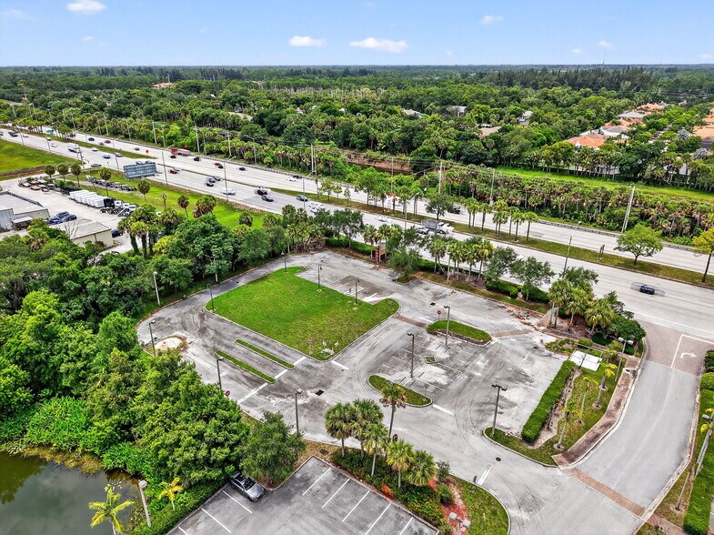 8555 Southern Blvd, West Palm Beach, FL à vendre - Photo de l’immeuble – Image 3 sur 15