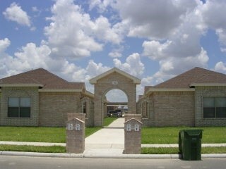 1205 Cornerstone Loop, Rio Grande City, TX à vendre - Photo principale – Image 1 sur 7