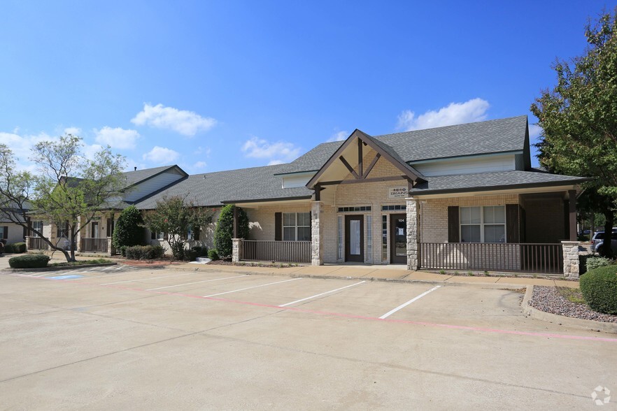 2613 Sagebrush Dr, Flower Mound, TX à louer - Photo principale – Image 1 sur 6