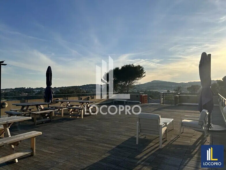 Bureau dans SOPHIA ANTIPOLIS à louer - Photo de l’immeuble – Image 2 sur 4