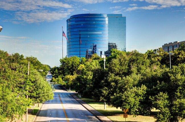 Plus de détails pour 3500 Maple Ave, Dallas, TX - Bureau à louer