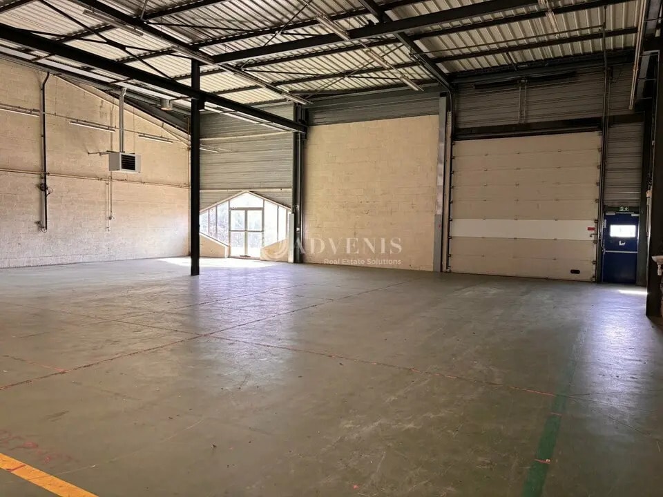 Local d'activités dans Le Mans à vendre Photo intérieure– Image 1 sur 4
