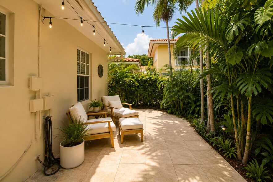 3300 Segovia St, Coral Gables, FL à vendre - Photo de l’immeuble – Image 3 sur 24