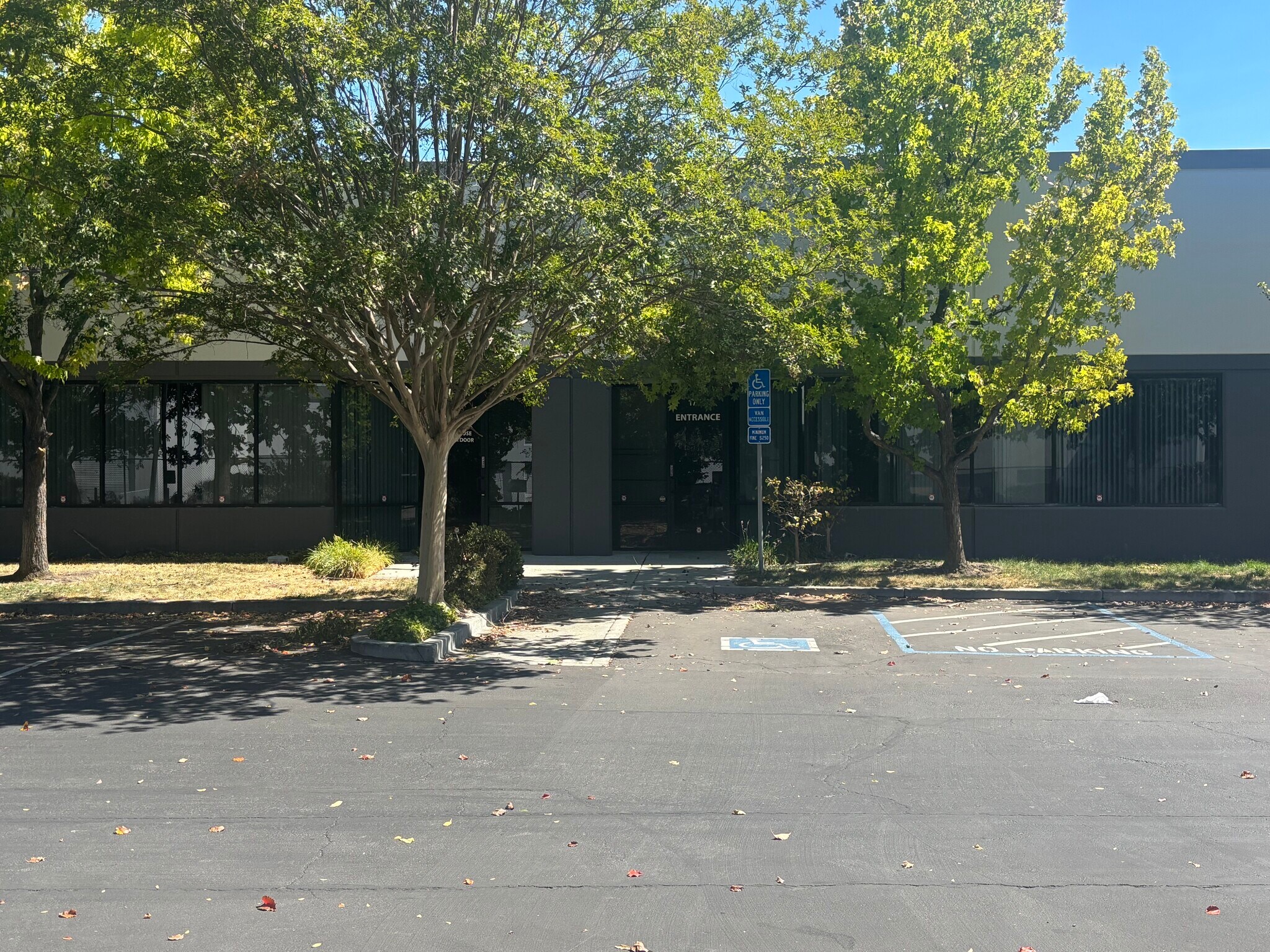 1772 Little Orchard St, San Jose, CA à louer Photo de l’immeuble– Image 1 sur 7