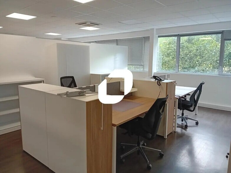 Bureau dans Collégien à louer - Photo de l’immeuble – Image 1 sur 7