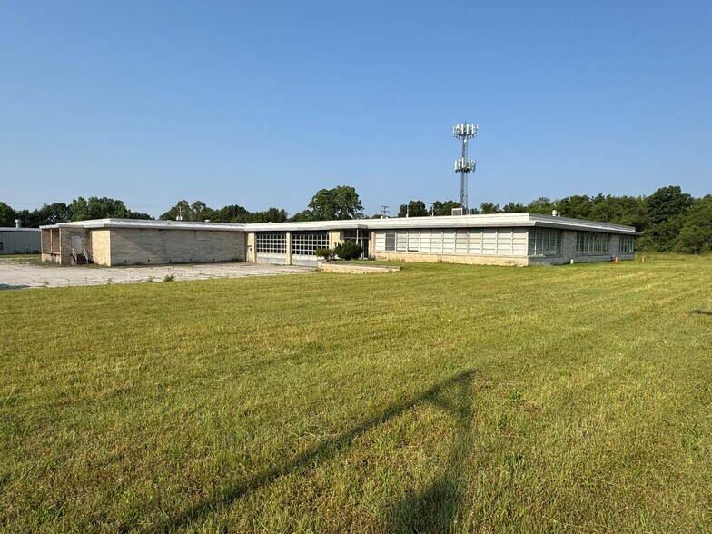 2941 Moose Trl, Elkhart, IN à vendre - Photo de l’immeuble – Image 1 sur 16
