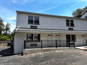 601 Conestoga Rd, Villanova, PA à louer Photo de l’immeuble– Image 1 sur 3