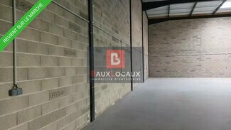 Plus de détails pour Local d'activités à louer