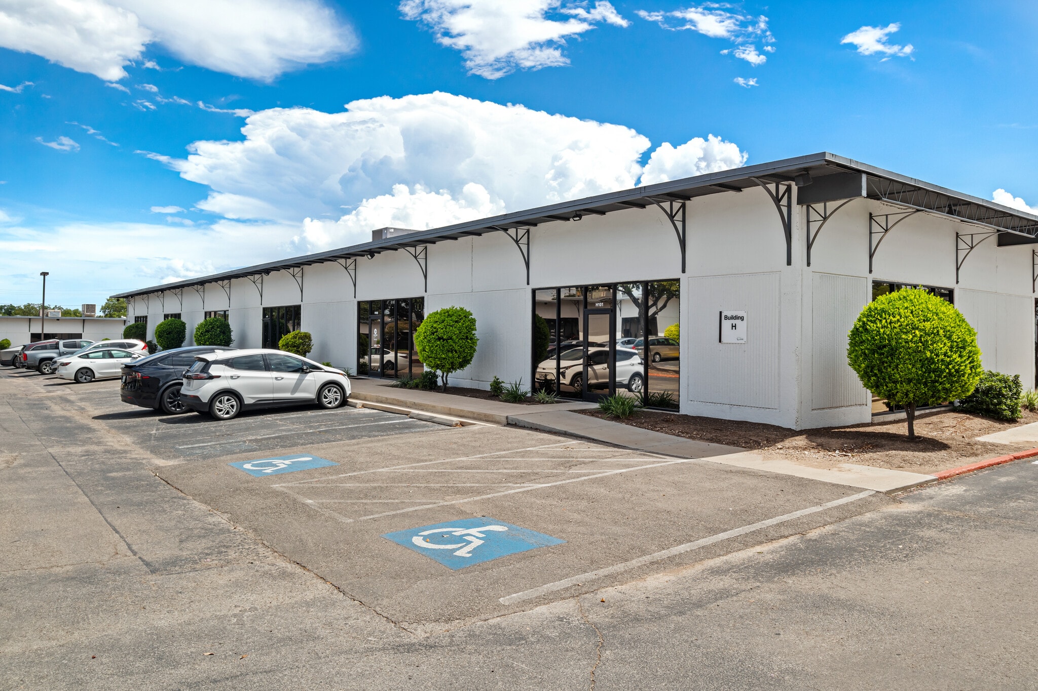 5555 N Lamar Blvd, Austin, TX à louer Photo intérieure– Image 1 sur 12