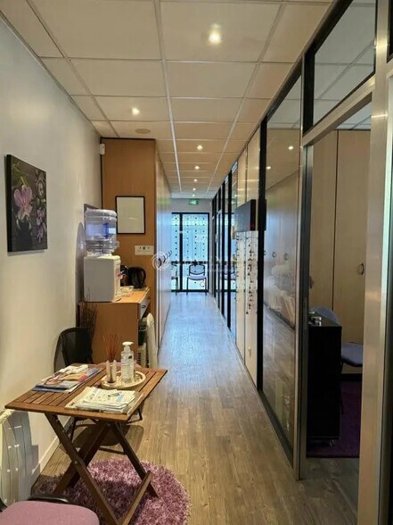 Bureau dans Paris à vendre - Photo de l’immeuble – Image 2 sur 11