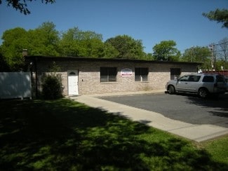 Plus de détails pour 2380 Pond Rd, Ronkonkoma, NY - Industriel/Logistique à vendre