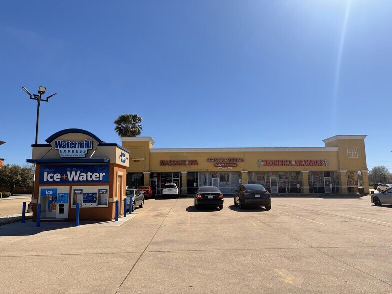 18037 FM-529, Cypress, TX à louer - Photo de l’immeuble – Image 2 sur 10