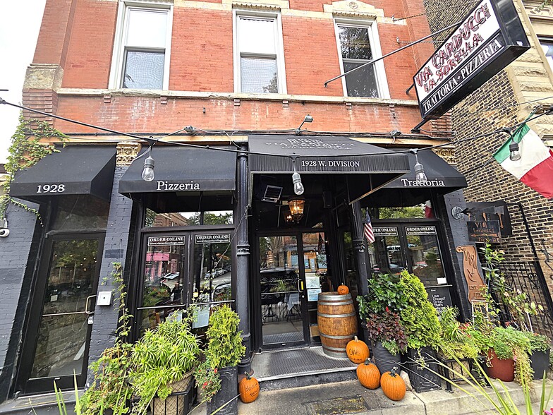 1928 W Division St, Chicago, IL à louer - Photo principale – Image 1 sur 11