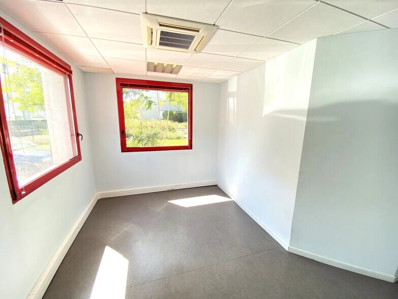 Immeuble residentiel dans Villeurbanne à vendre - Photo de l’immeuble – Image 3 sur 8