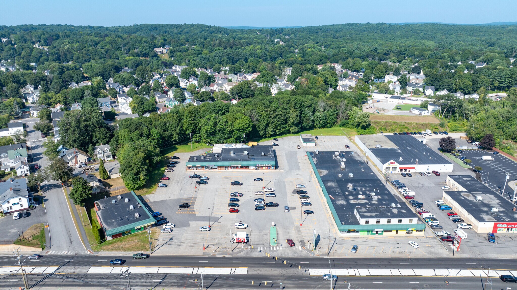 120 Center St, Auburn, ME à louer Photo de l’immeuble– Image 1 sur 5