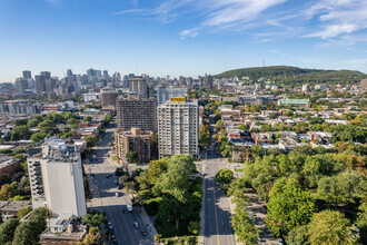 1010-1030 Rue Cherrier, Montréal, QC - VUE AÉRIENNE  vue de carte