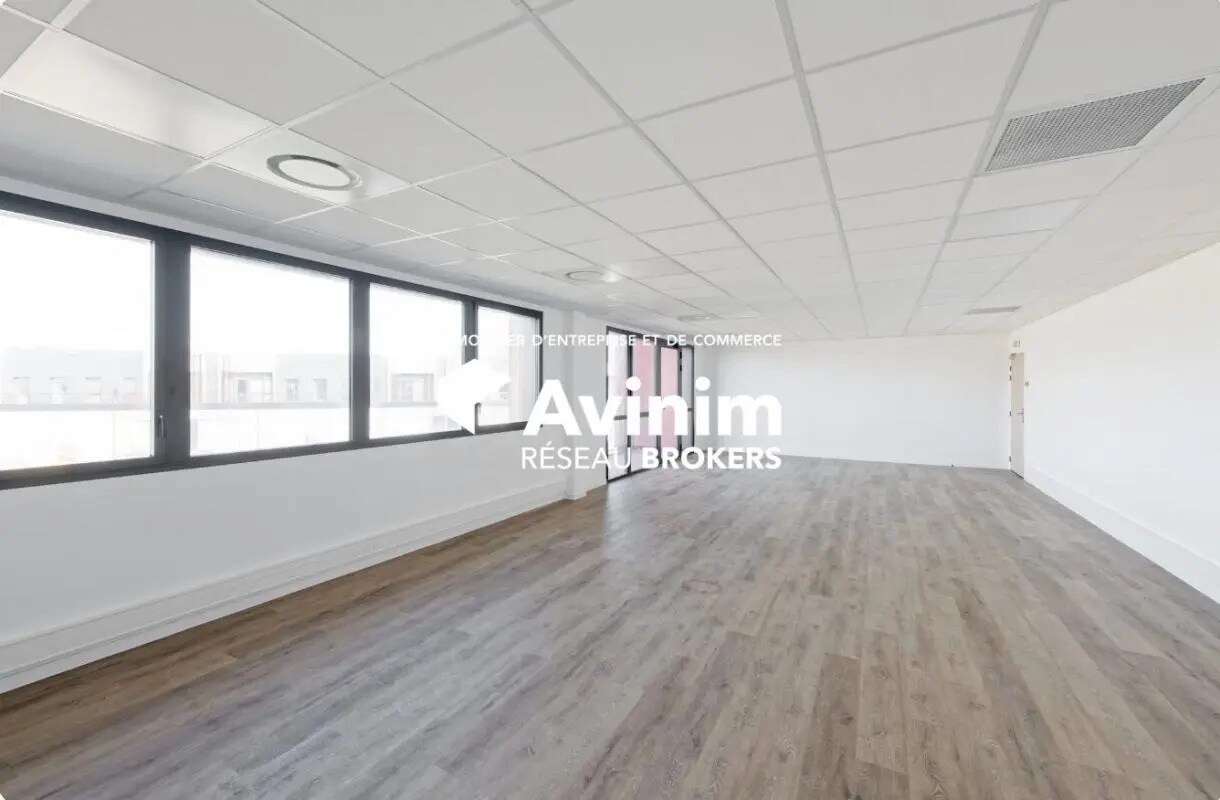 Industriel/Logistique dans Villeneuve-lès-Avignon à louer Photo intérieure– Image 1 sur 3