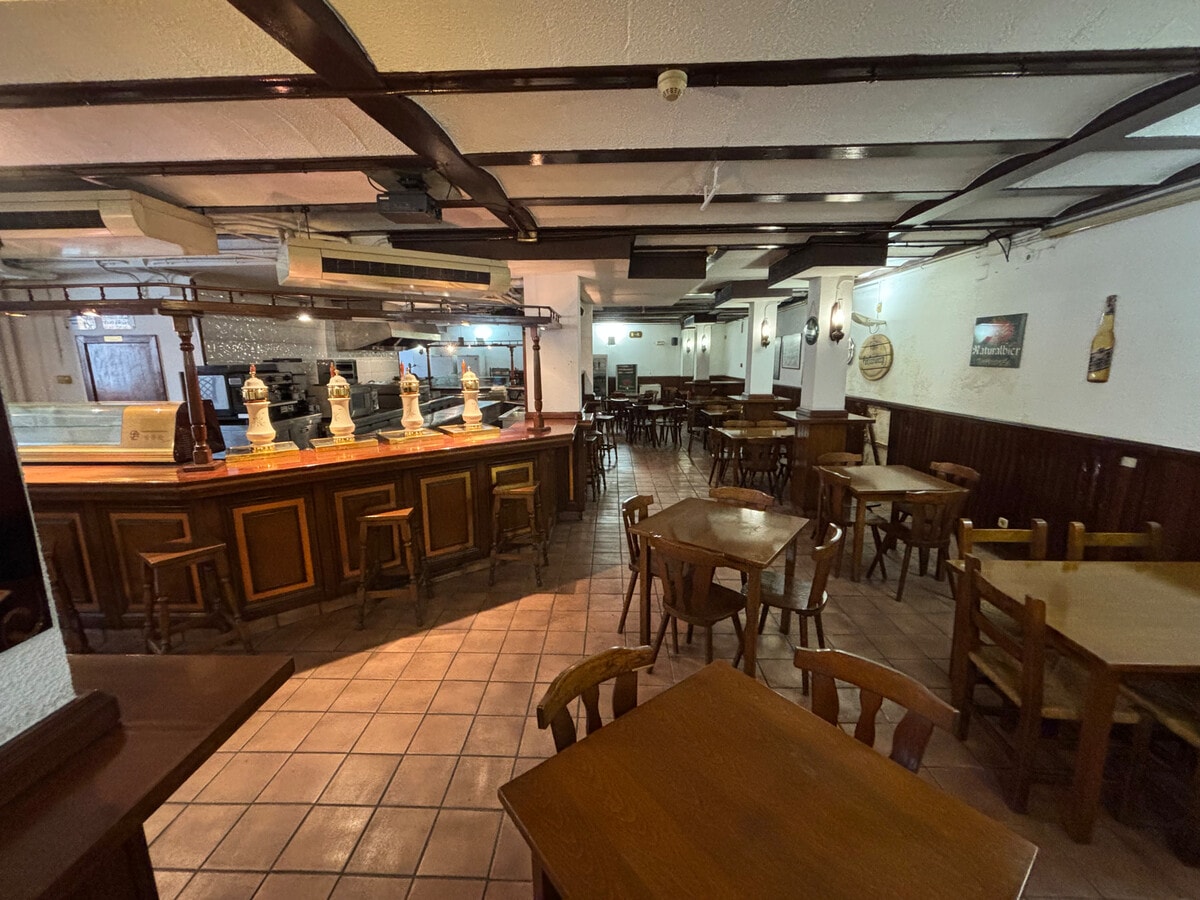 Badalona, BAR 08912 - Lot 1 - - Photo intérieure - Image 2 of 16