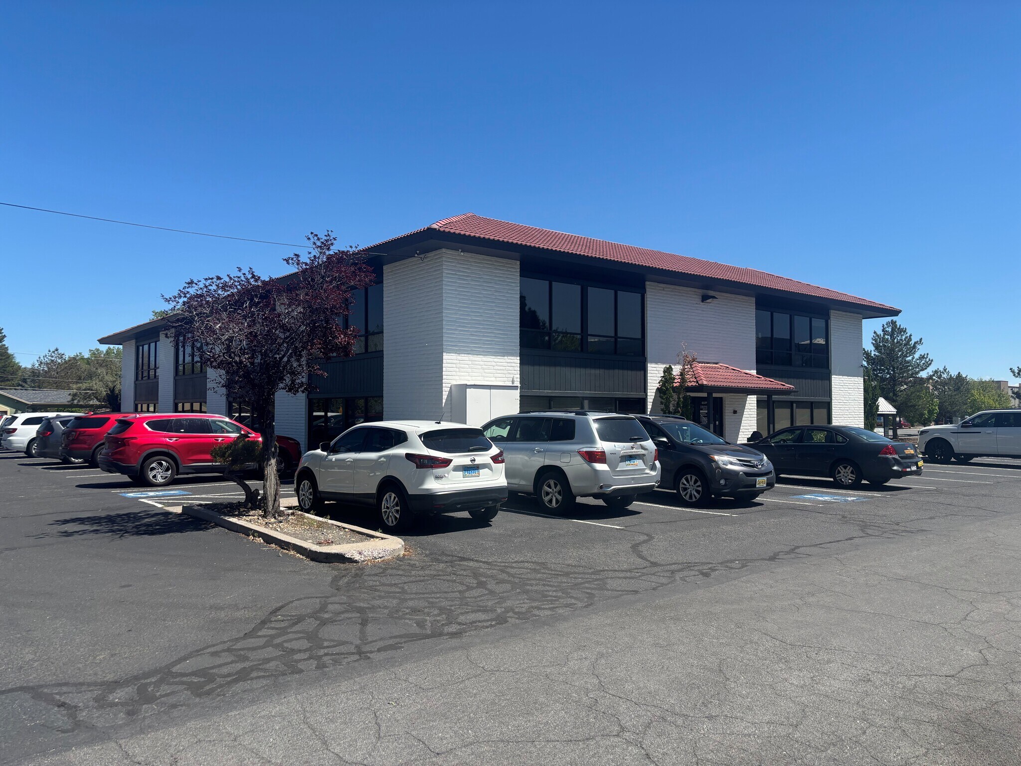 495 Apple St, Reno, NV à louer Photo principale– Image 1 sur 4