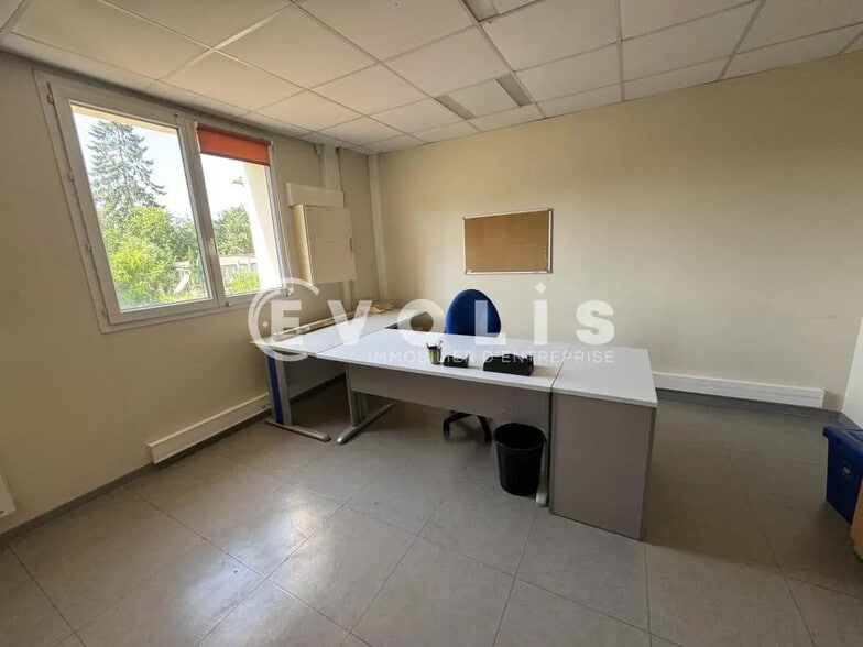 Bureau dans Amiens à louer - Photo de l’immeuble – Image 1 sur 4