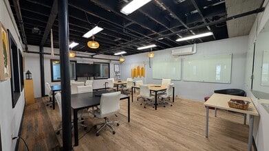 81 Broadway St, Asheville, NC à louer Photo intérieure– Image 1 sur 5