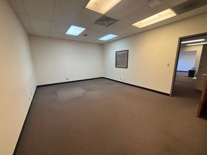 5121-5125 Executive Blvd, Fort Wayne, IN à louer - Photo de l’immeuble – Image 3 sur 16