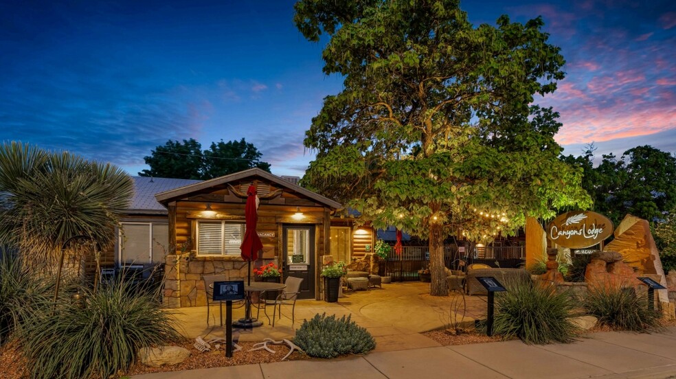 236 US 89, Kanab, UT à vendre - Photo de l’immeuble – Image 1 sur 1