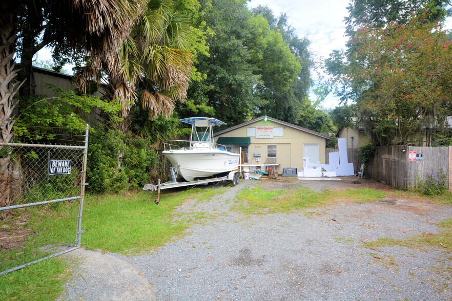 Anderson Marine Upholstrey portefeuille de 2 biens à vendre sur LoopNet.fr - Photo de l’immeuble – Image 3 sur 24