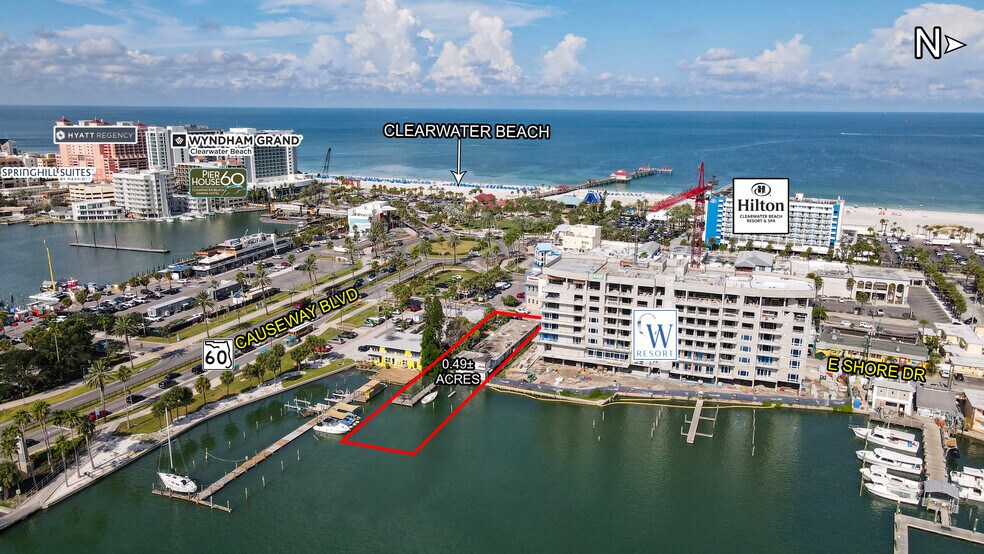 403 E Shore Dr, Clearwater, FL à vendre - Photo de l’immeuble – Image 2 sur 10