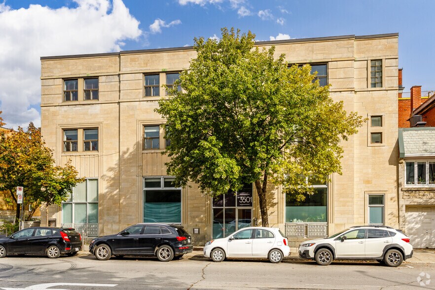3501 Rue Saint-Hubert, Montréal, QC à vendre - Photo de l’immeuble – Image 2 sur 6