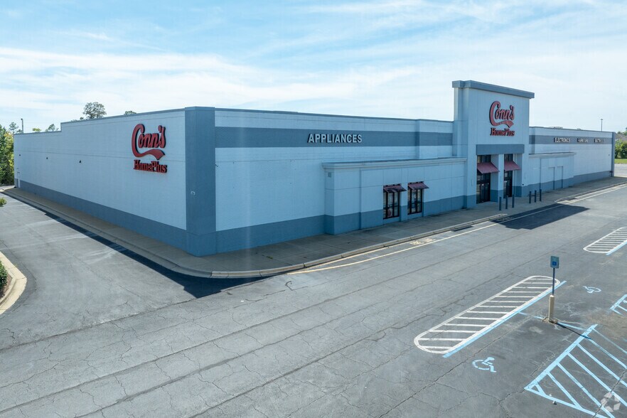 2424 Eastern Blvd, Montgomery, AL à louer - Photo de l’immeuble – Image 2 sur 6