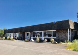 211 Pioneer Rd, Long Beach, WA à louer Photo de l’immeuble– Image 1 sur 6
