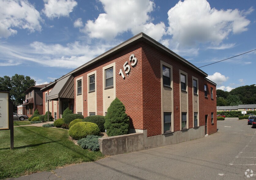 153 Main St, Manchester, CT à vendre - Photo de l’immeuble – Image 3 sur 10