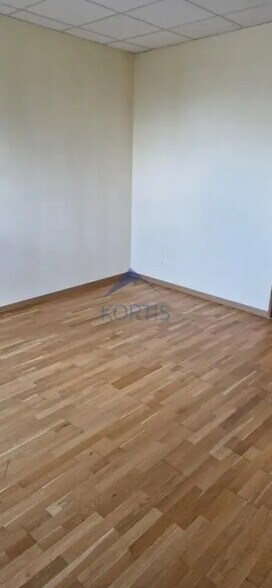 Local commercial dans Bourg-en-Bresse à louer - Photo de l’immeuble – Image 2 sur 5